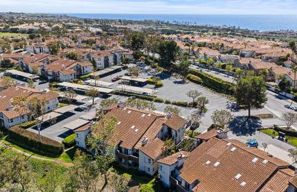 Close to Beach w Patio Resort Amenities The Point at Corniche by AvantStay STR16-0458 - Foto 84