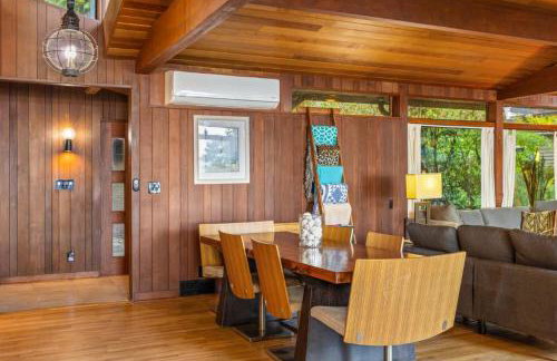 Poulsbo Waterfront Lodge with Game Room Library - Foto 17