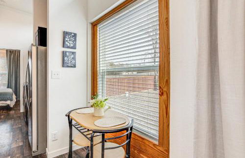 Walk to Lewisville Lake Cozy Couples Retreat - Foto 11