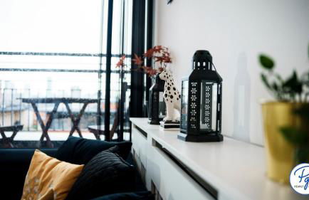 Penthouse - Amazing City Skyline Views - Balcony - FREE extra 2 hours - FREE Parking - Utilita Arena - Bullring Shopping - New St Station- Super King Size Bed - Foto 76