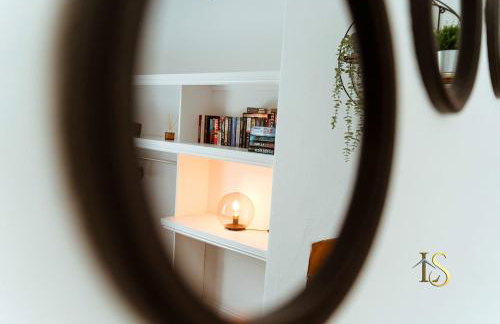 *Luke Stays Oswald Terrace* - Foto 36