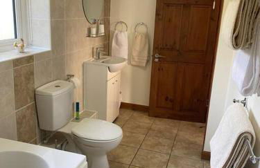 Bungalow in Pillaton - Photo 8