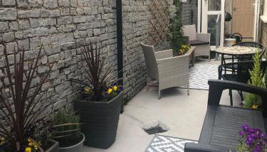 Large Cottage, Beach, Pubs Shops, Netflix, BBQ, Dog Friendly - Foto 2, Garden