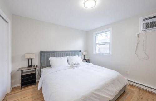 Modern 2BR 8 mins to Penn Station with WiFi and Laundry - Foto 2