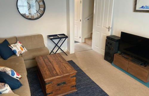 Cheerful Home FOR FOOTBALL, DOCKS AND CITY CENTRE - Foto 3