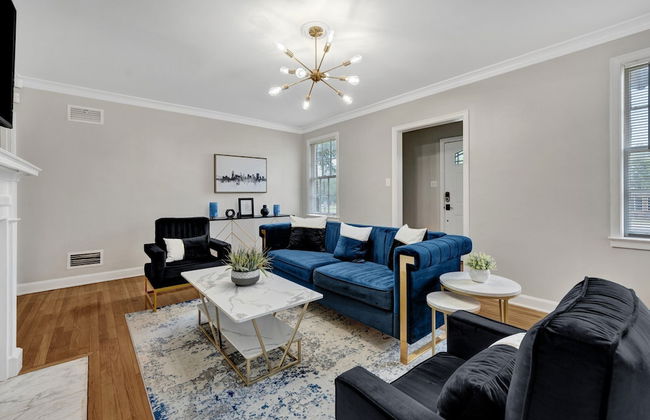 Southern Serenity + 3Br Stylish Memphis Oasis - Photo 1