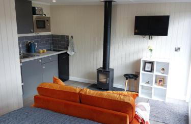 The Den - Modern cabin with wood burning stove - Foto 14