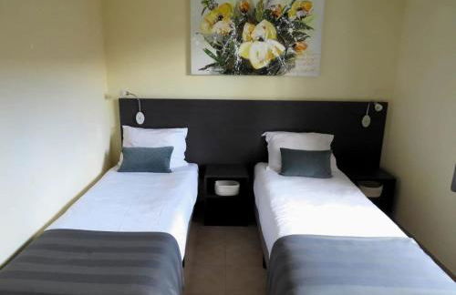 Villa in Les Forges with Golf & Pool Access - Foto 29