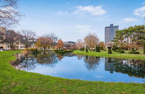 Designer 1-Bed Haven near Downtown! Pets Welcome! - Foto 6