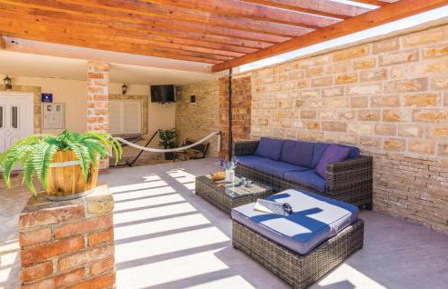 Five-Bedroom Holiday Home In Gorica - Foto 8