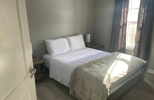 Beautiful 3 BR Townhome - Recently Updated! - Foto 12