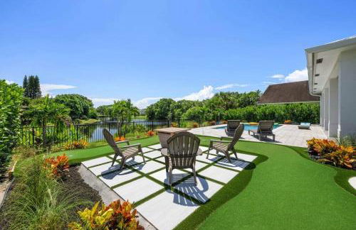 Mini Golf Course*Heated Saltwater Pool*Lakeview! - Foto 7