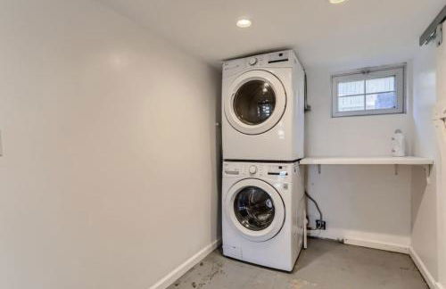 A Pet Friendly And Remodeled I Near RiNo Where Sleeps 7 - Photo 8