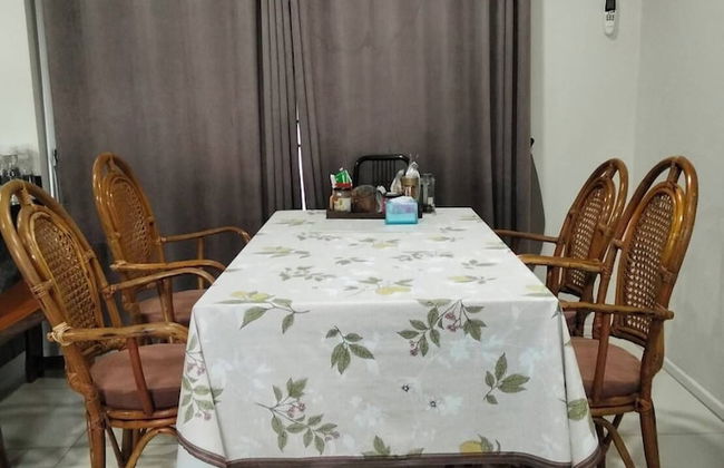 New Loft Modern Home - Photo 11