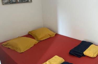 Hauteurs de Toulon : Charmant studio piscine - Foto 8