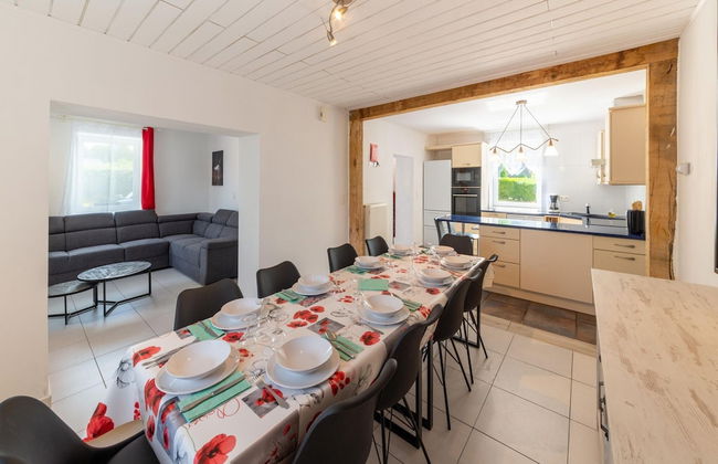 Family Villa Near Lake - Photo 12