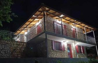 Mountain View Apartment - Photo 1