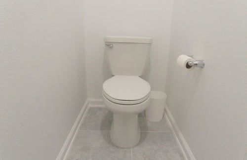 Modern Bright Home - Pool, Parks and Disney - Foto 11