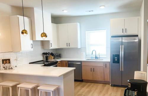 Near Broadway & Opry 3BR Game Room Sleeps 10 - Foto 15