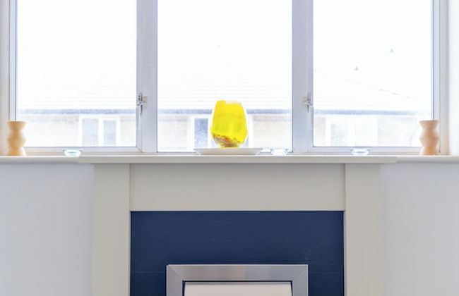 Homely 1 Bedroom Apartment in Beckton With Parking - Foto 9