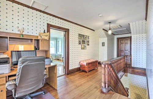 Lush Elkin Home with Porch Views and Pool Table - Foto 26