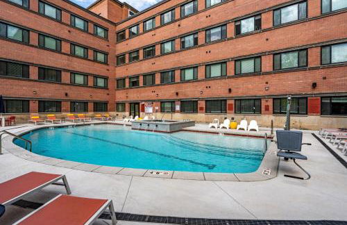 2BR and 2BA Near Events, Dining, and TRAX - Foto 55