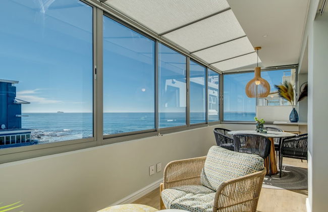 Exquisite Mouille Point Apt by Golf Course Serene Suite - Photo 44