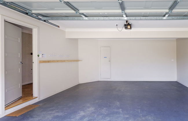 Khione 1 - Modern & spacious with views towards Lake Jindabyne & the mountains beyond - Foto 25