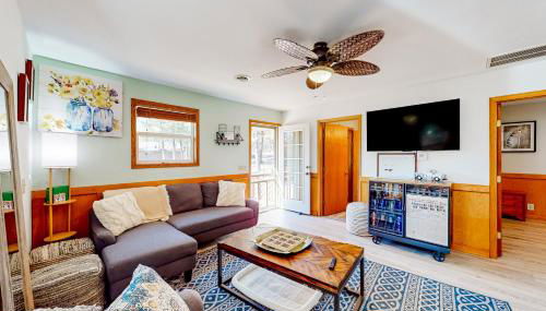 Relax at The Cove Waterfront Getaway - Foto 1