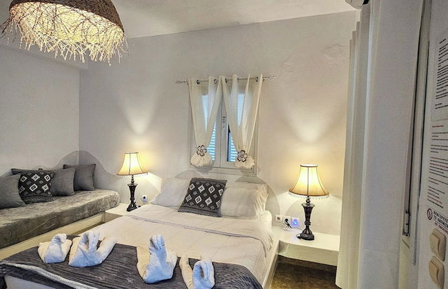 Room in Studio - Pleasure Studios1 Person 3 - Foto 5