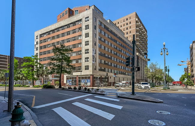 Stylish Condo with Game Room New Orleans - Photo 27