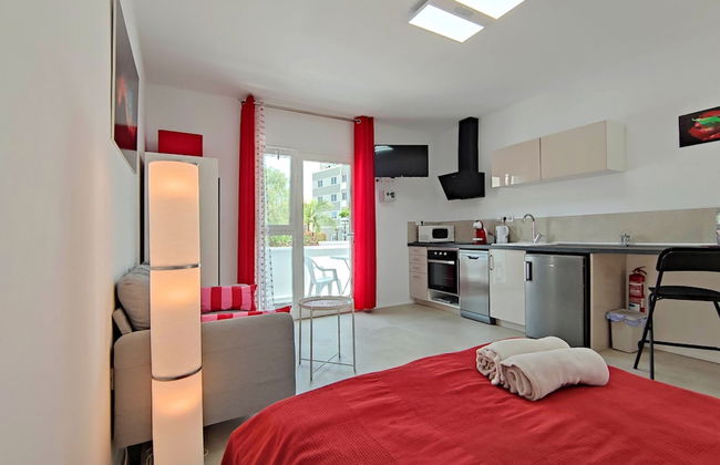 Fantastico 1 - Balcony, Free Parking, air Conditioning, Free Netflix, BBQ - Foto 2