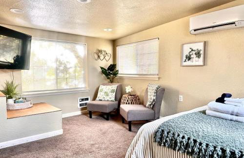 Near Downtown- Kitchen-washerdryer-parking - Foto 17