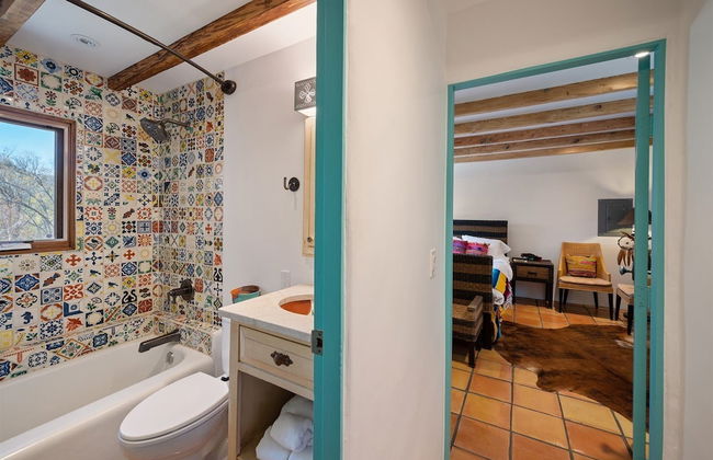 Dancing Hare - Colorful and Inviting Tesuque Home Right Next to Bishop`s Lodge - Foto 15