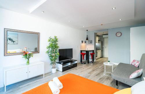 Gorgeous Dubrovnik sea view apartment with free parking - Photo 49