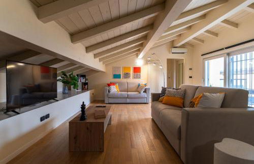 BolognaCentro 9 People Loft Private Lift and Terrace - Photo 48