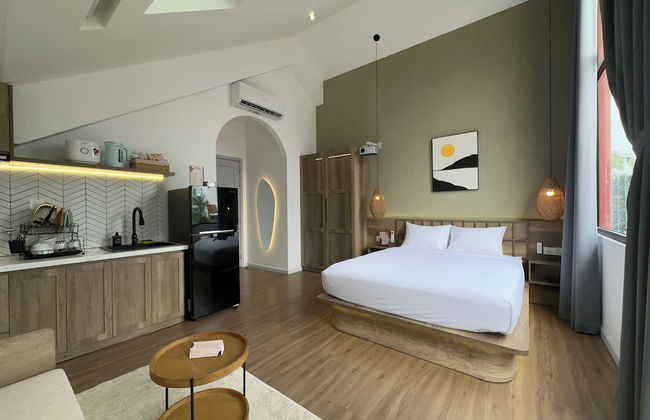 KIN WANDER TAN PHONG, THE MOONAGE - Foto 40