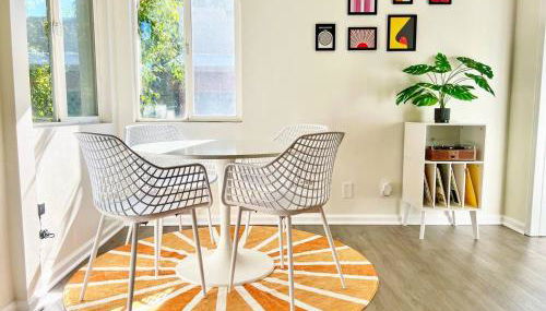 Groovy Getaway Retro Vibes in North Park, SD - Foto 5