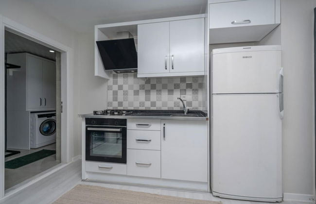 Missafir Modern Flat Near Beach in Muratpasa - Photo 9