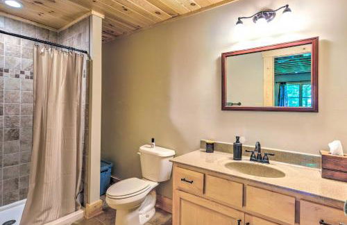 Blue Ridge Mountain Gem with Deck and Community Perks - Foto 25