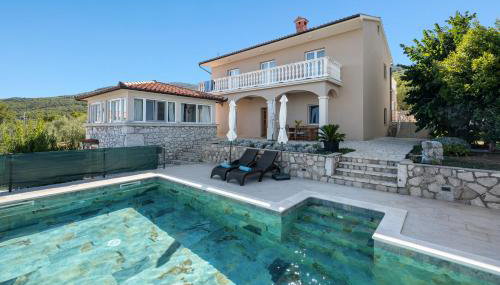 House Olive Bay View - Photo 2