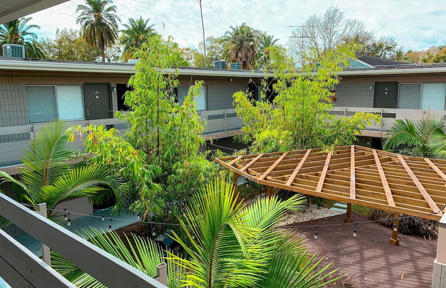 Stay Avenida Westshore - Photo 17