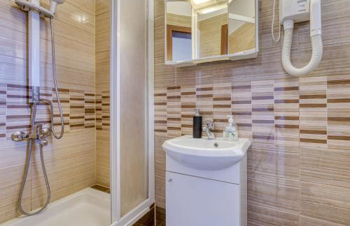 Apartment Laurus-1 by Interhome - Foto 34