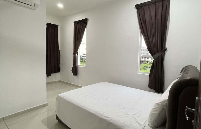 Alpine PD Taman Kiara 2 Homestay - Foto 4
