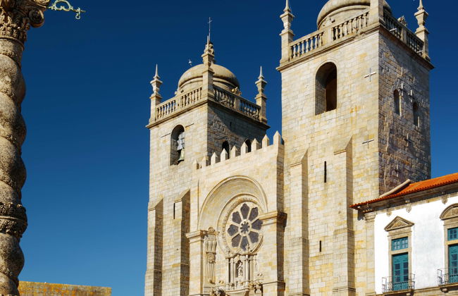 Tour privado de carro clássico pelo Porto - Foto 1