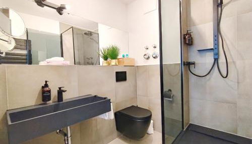 Design-Apartment für bis zu 4 im 1 OG, modern, Dachterrasse, Grill, ruhige Lage, Disney plus, Wii, LAN und WLAN - Foto 3