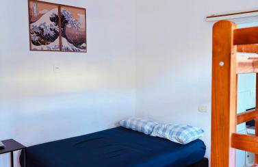 Apartamento aconchegante - Sesc Bertioga dentro de Pousada Lemon - Foto 14