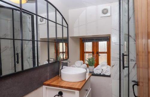 Church Barn - Photo 41