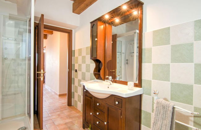 Cozy Farmhouse in Apecchio with Hot Tub - Foto 12