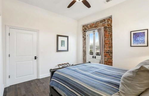 The Burgundy Penthouse Steps to the French Quarter - Foto 22